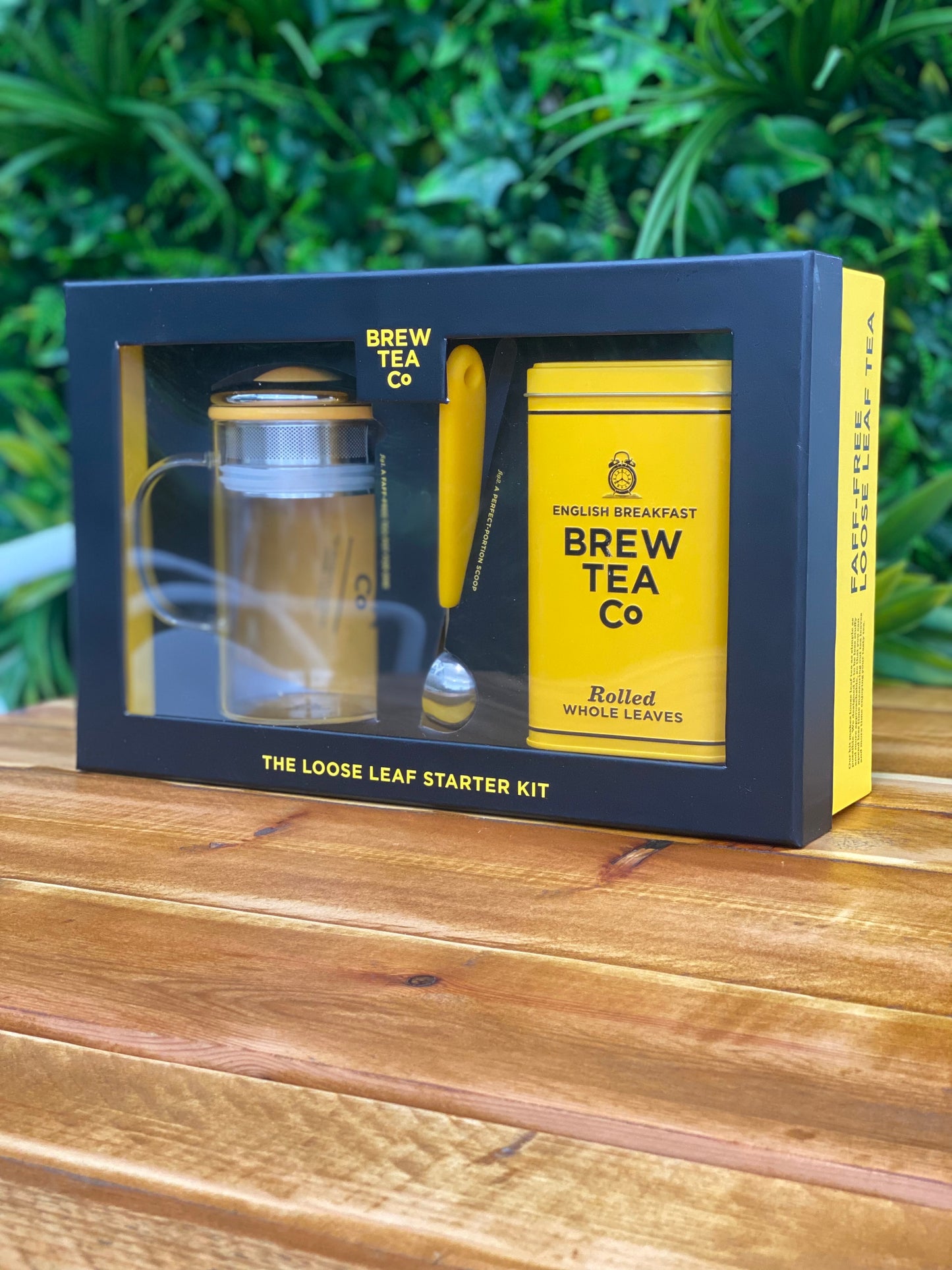 Brew Tea Company - Loose Leaf Tea Starter Kit - English Breakfast - Pot, Scoop, Tea