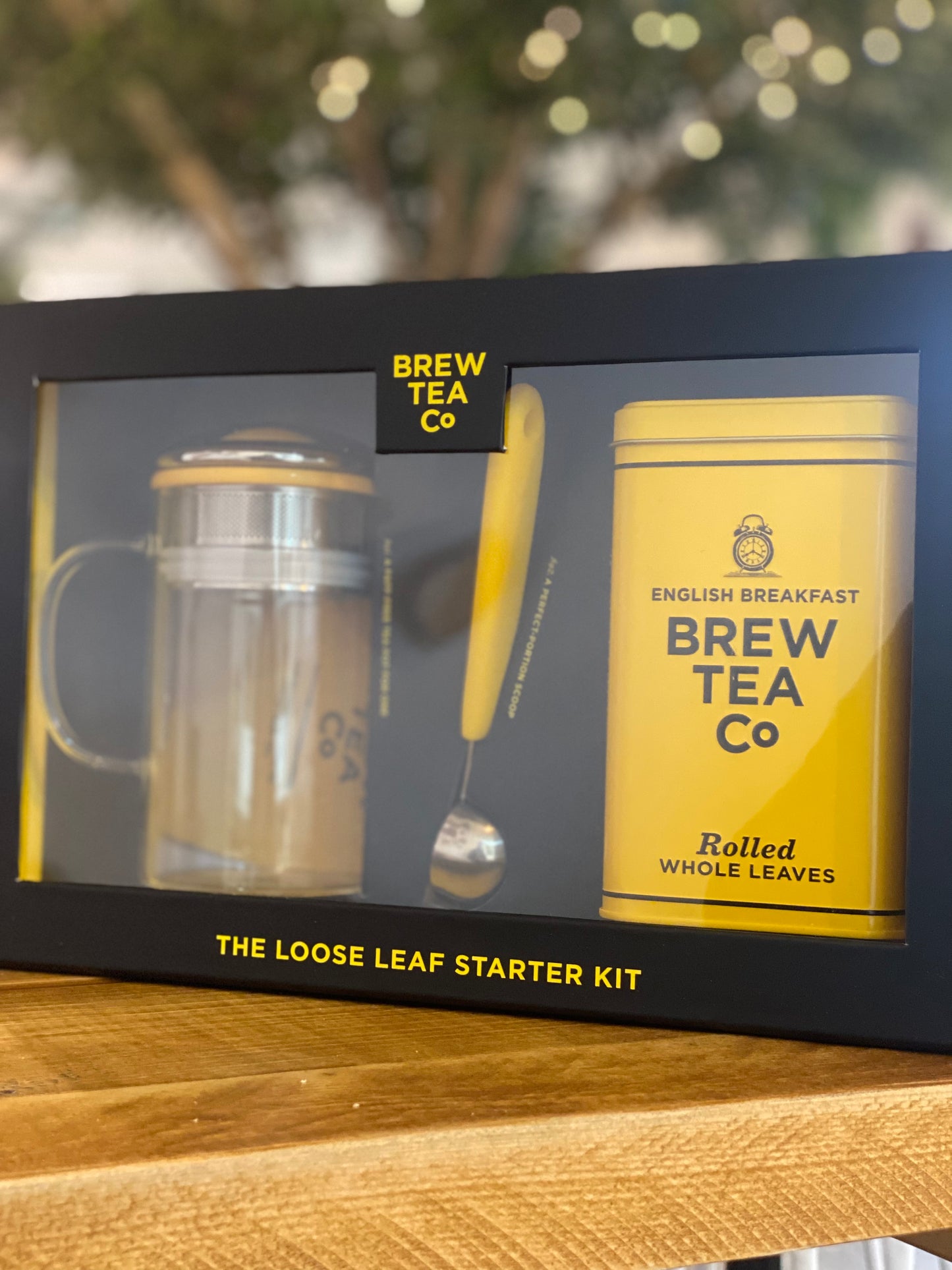 Brew Tea Company - Loose Leaf Tea Starter Kit - English Breakfast - Pot, Scoop, Tea